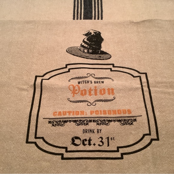 Halloween 2 Kitchen Tea Towels Witches Brew Potion Witch Crafters 100% Cotton - Picture 1 of 6